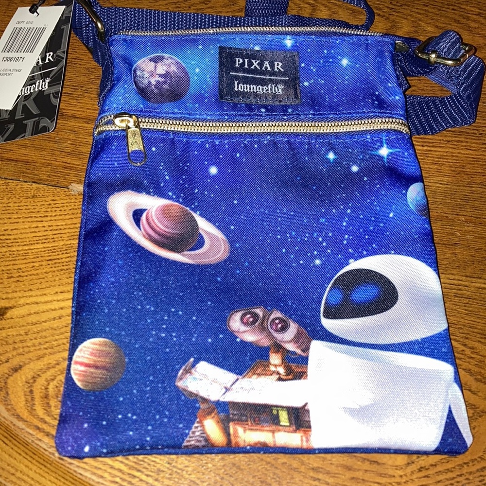 HP🎊RARE Loungefly Disney Pixar WALL-E Space Dancing Passport Crossbody Bag